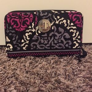 Vera Bradley wallet, only lightly used