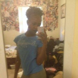 Meet your Posher, Abigail