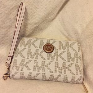 Michael Kors Wallet/Wristlet