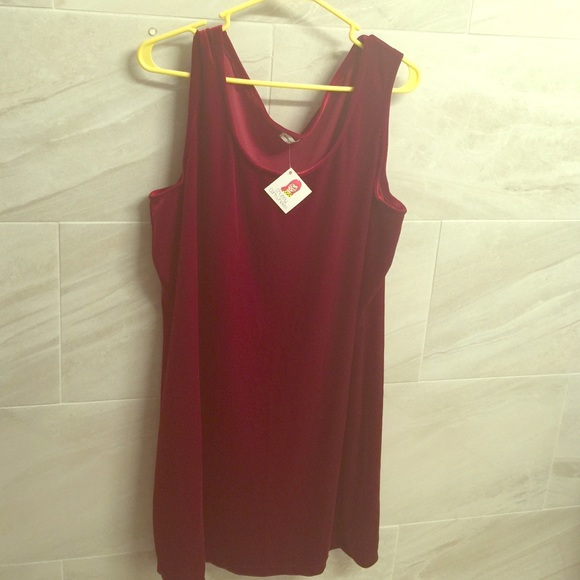 🎈sold🎈Velour Burgundy Minidress - plus size 🦄