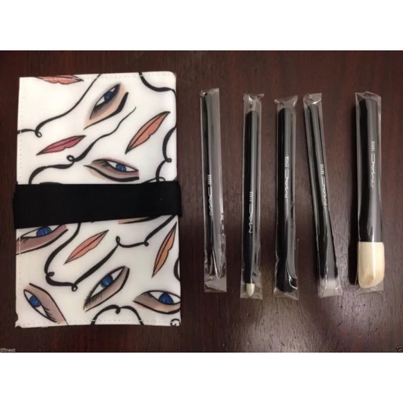MAC REBECCA MOSES BRUSHES!