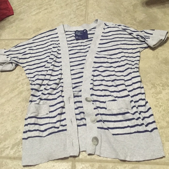 Short sleeve cardigan