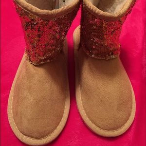 Girls Ugg Style Boot!