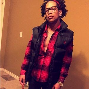 Meet your Posher, Ravo