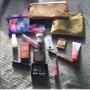 Reserved for Moneyme101- makeup bags and samples