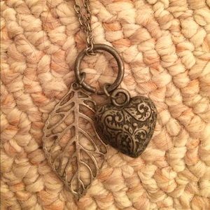Leaf heart long silver necklace