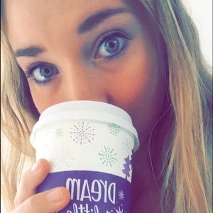 Meet your Posher, Holly