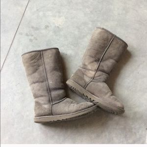 Authentic uggs