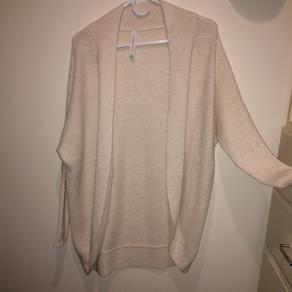 Aeropostale White Cardigan - Picture 3 of 3