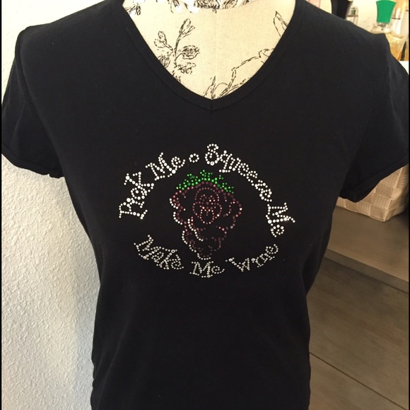 ‼️SOLD‼️ Jeweled Tee ♦️Final Price♦️