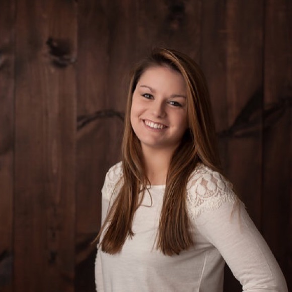 Meet your Posher, Katie - Picture 1 of 1