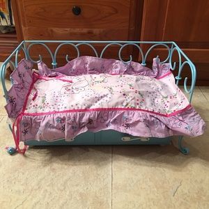 American Girl Curlicue Day Bed & Trundle