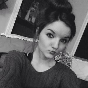 Meet your Posher, Alexis