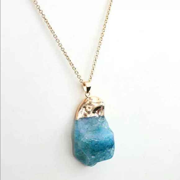 Green blue turquoise gem long necklace