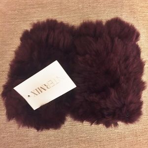 Gorgeous Intermix Rabbit Fur Mittens in Maroon