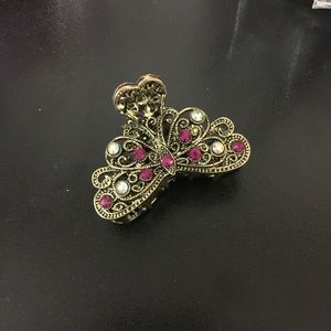 Hair clip with diamonds both sides