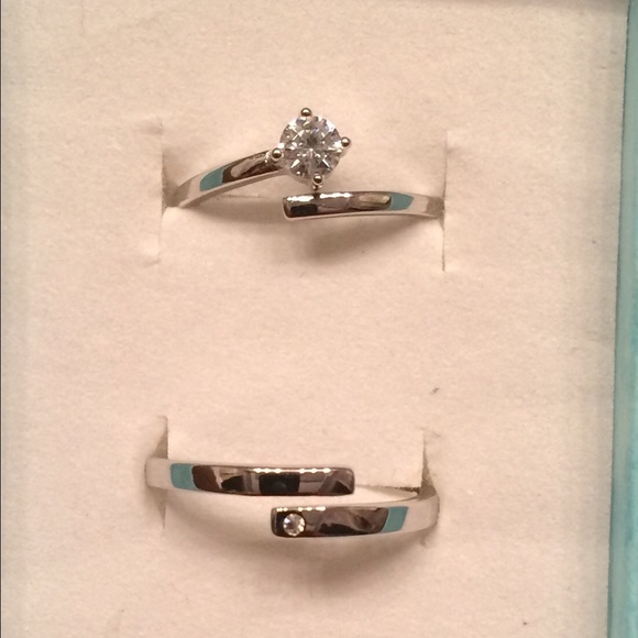 CZ Diamond Adjustable Rings - Picture 2 of 4