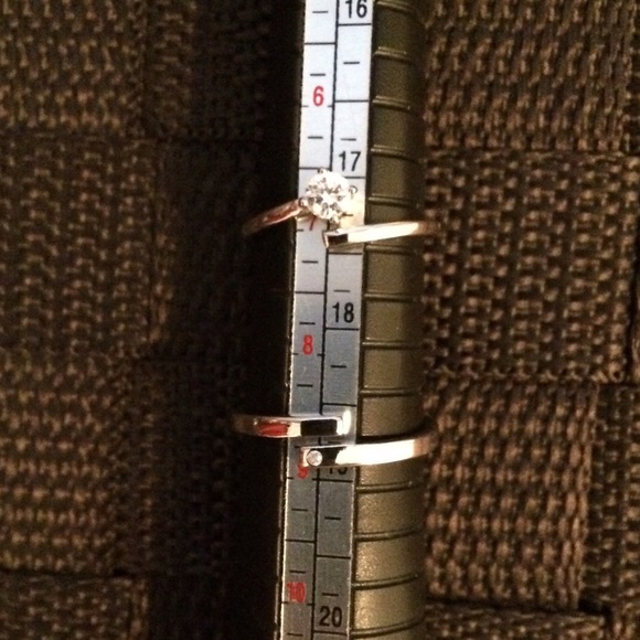 CZ Diamond Adjustable Rings - Picture 4 of 4