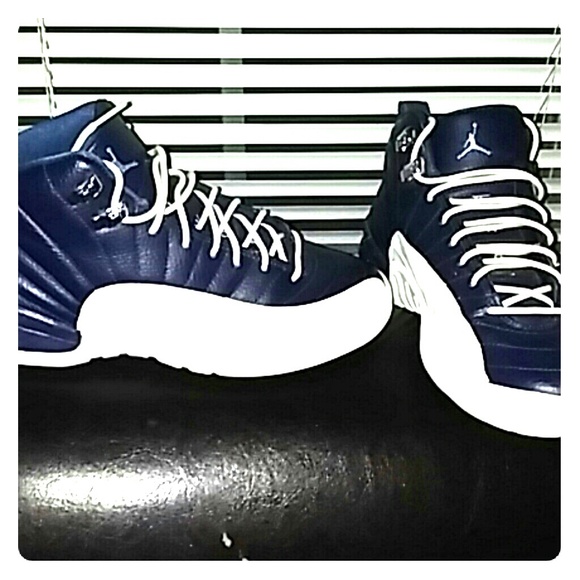 Nike Air Jordan Retro 12 XII Obsidian University B