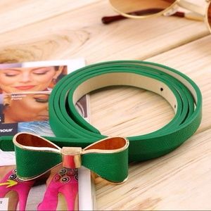 🎁🎁 Green Skinny Bow Belt
