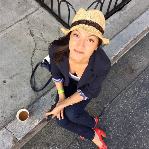 Meet your Posher, Valentina