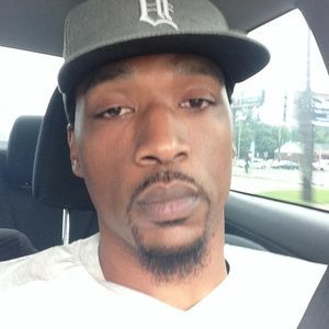 Meet your Posher, Dee