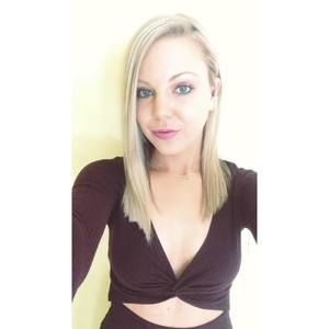 Meet your Posher, Caroline