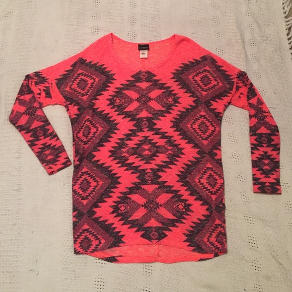 Daytrip longsleeve hot pink tribal patterned shirt - Picture 1 of 2