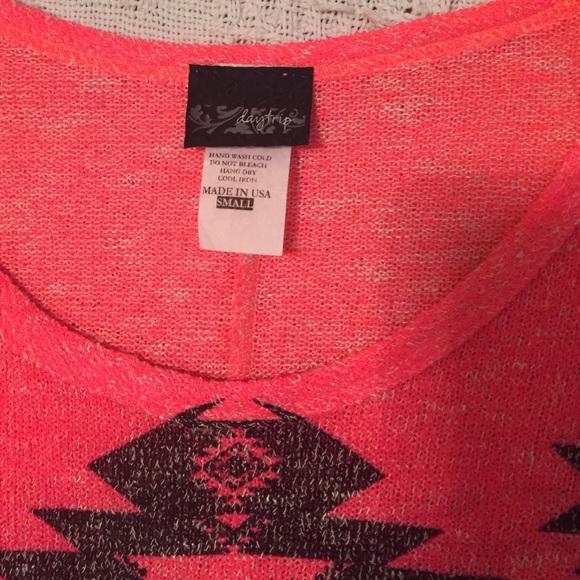 Daytrip longsleeve hot pink tribal patterned shirt - Picture 2 of 2