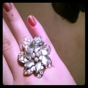 Deb flower ring