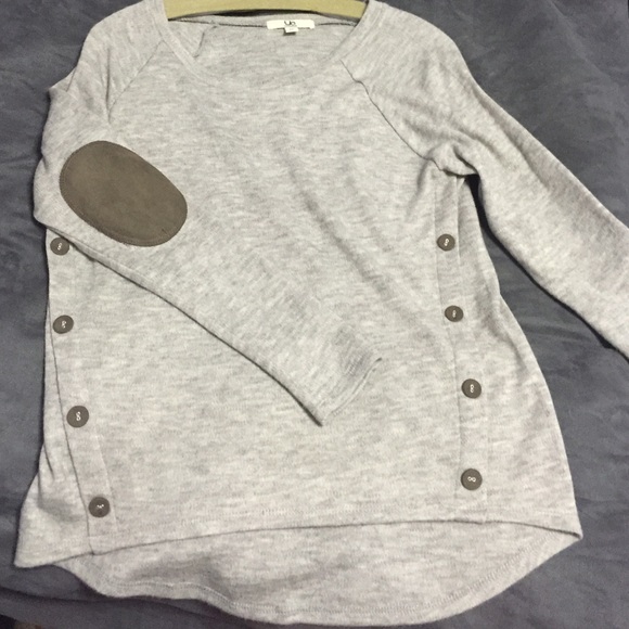 Sweater - Picture 2 of 2