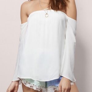 Edie off shoulder top in white. New without tags.