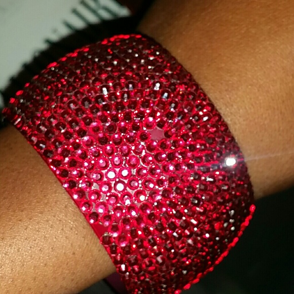 Pink Swarovski   Bangle - Picture 3 of 3
