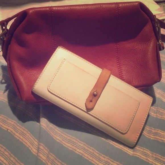 Madewell Handbags - White Leather Madewell Wallet