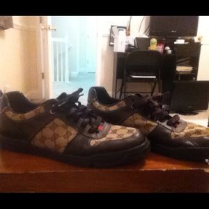 Gucci men sneakers