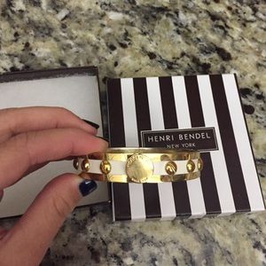 Henri Bendel clasp bracelet