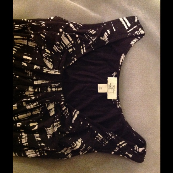 LOFT pullover dress, fast drying, great for travel - Picture 3 of 4