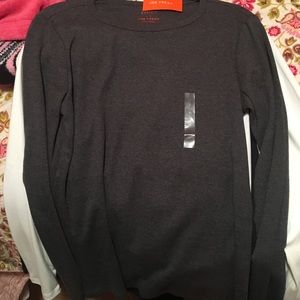 Grey long sleeve t-shirt