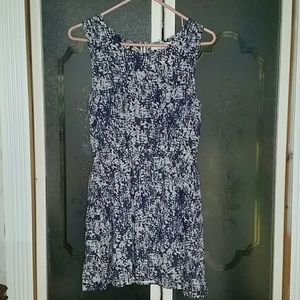 Forever 21 Blue and White Pattern Flowy Dress