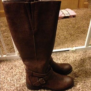 Kenneth Cole Reaction boots