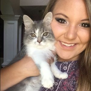 Meet your Posher, Lindsey