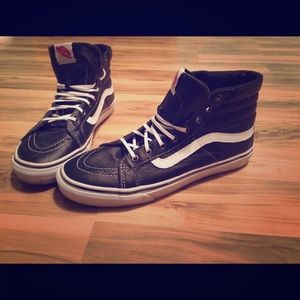 VANS Leather Sk8-Hi Slim (Black & White)