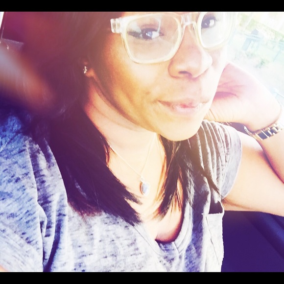 Meet your Posher, Valeria - Picture 2 of 3