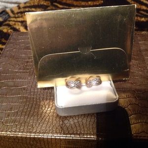 Gold & diamond earrings