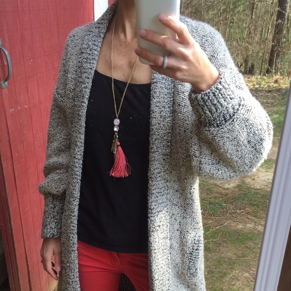 {Sold} 🎉HP🎉Tassel Necklace - Picture 4 of 4