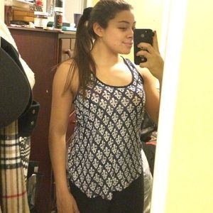 Flowery?¿ pattern tank