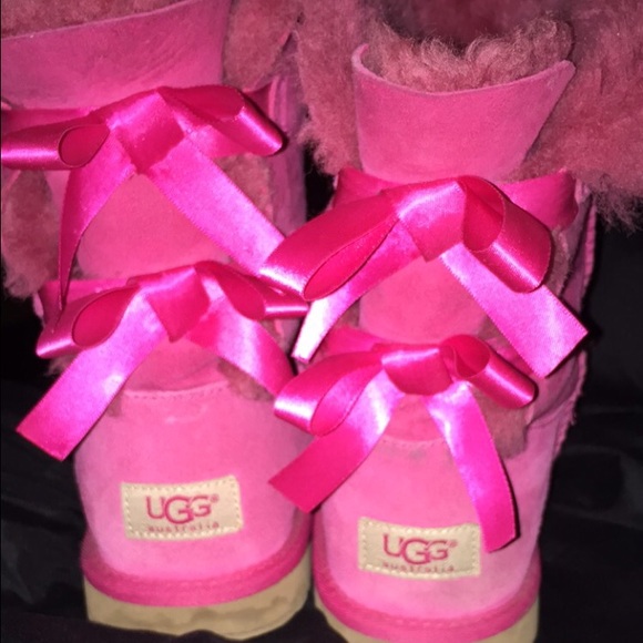 Pink Bailey bow uggs