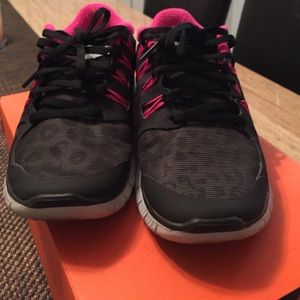 Nike free 5.0 shield