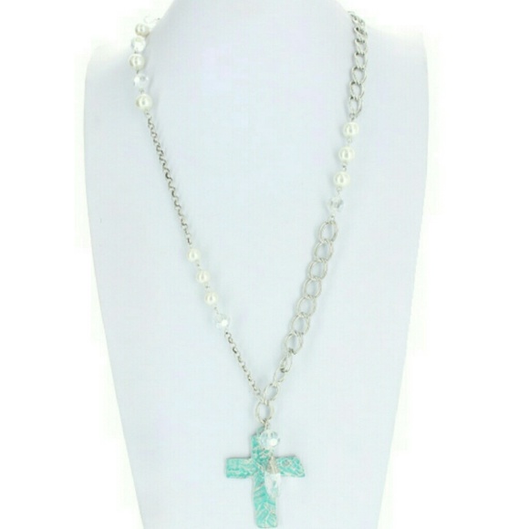Jewelry - Boutique necklace