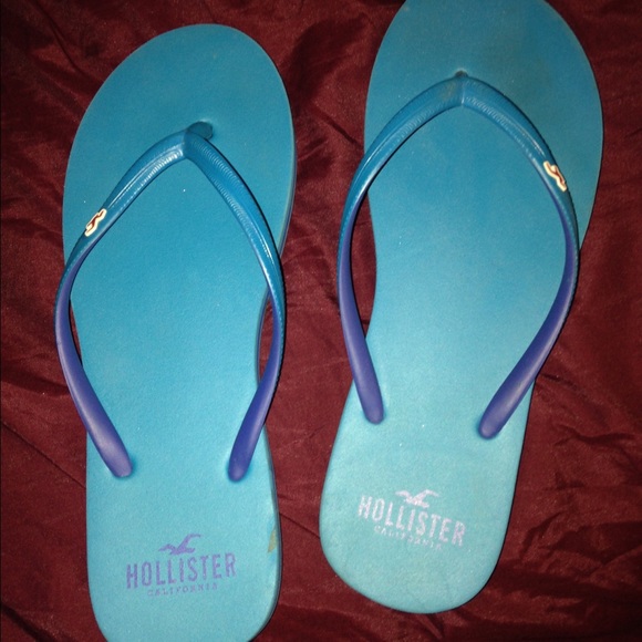 Trading don't buy. Sandals & UGGS